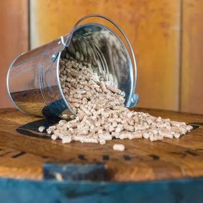 Traeger Limited Edition Turkey Blend Hardwood Pellets With Orange Brine And Turkey Rub Kit - PEL351