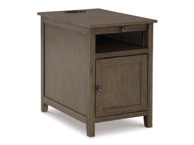 Signature by Ashley Chair Side End Table/Treytown T300-217